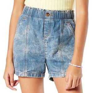 Signature by Levi's | Girls L | High-Rise Acid Wash Soft Shorts